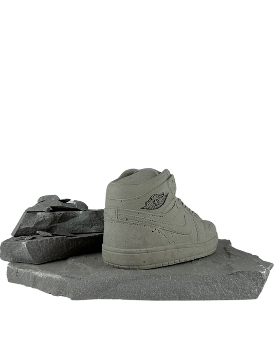 *NEW* AJ1 Inspired Stone Centerpiece